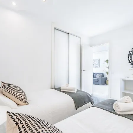 Vb Beachfront The Pearl 2bdr Apartment